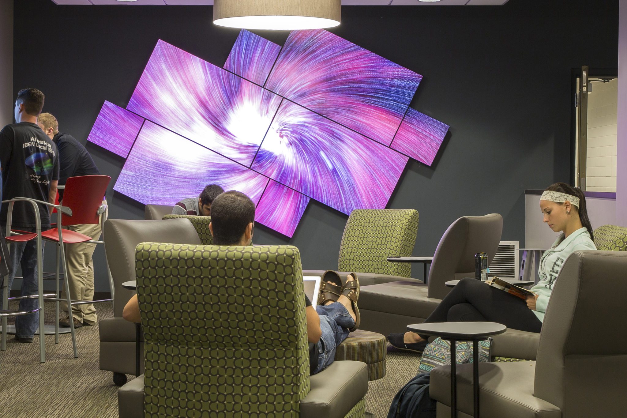 sxu installs hightech video fascinating video wall design